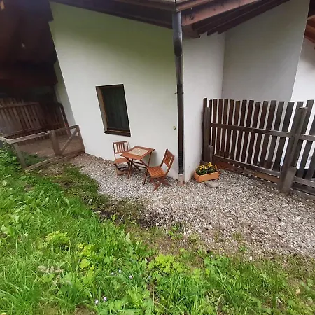 Kuenzerhof 度假居 *